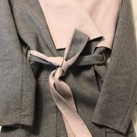 BCBGMAXAZRIA size medium Chanel coat - Picture 3 of 11